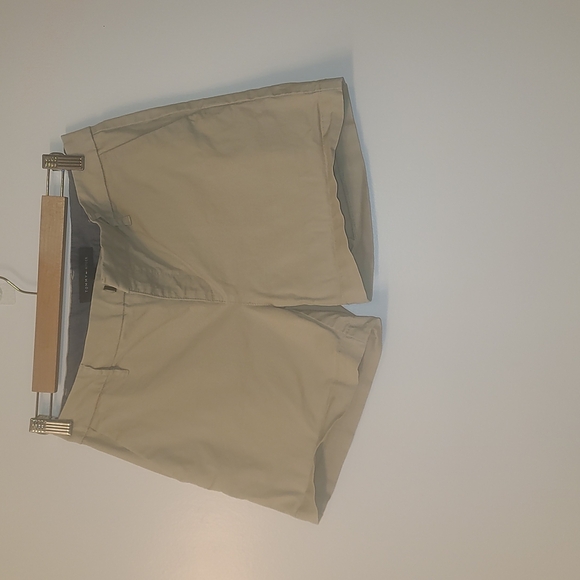 Tommy Hilfiger Woman's Shorts - Picture 1 of 6